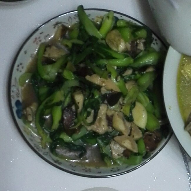 蘑菇炒青菜