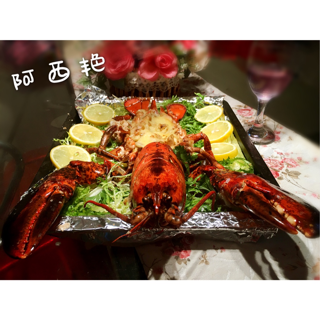 蒜蓉芝士焗波士顿龙虾