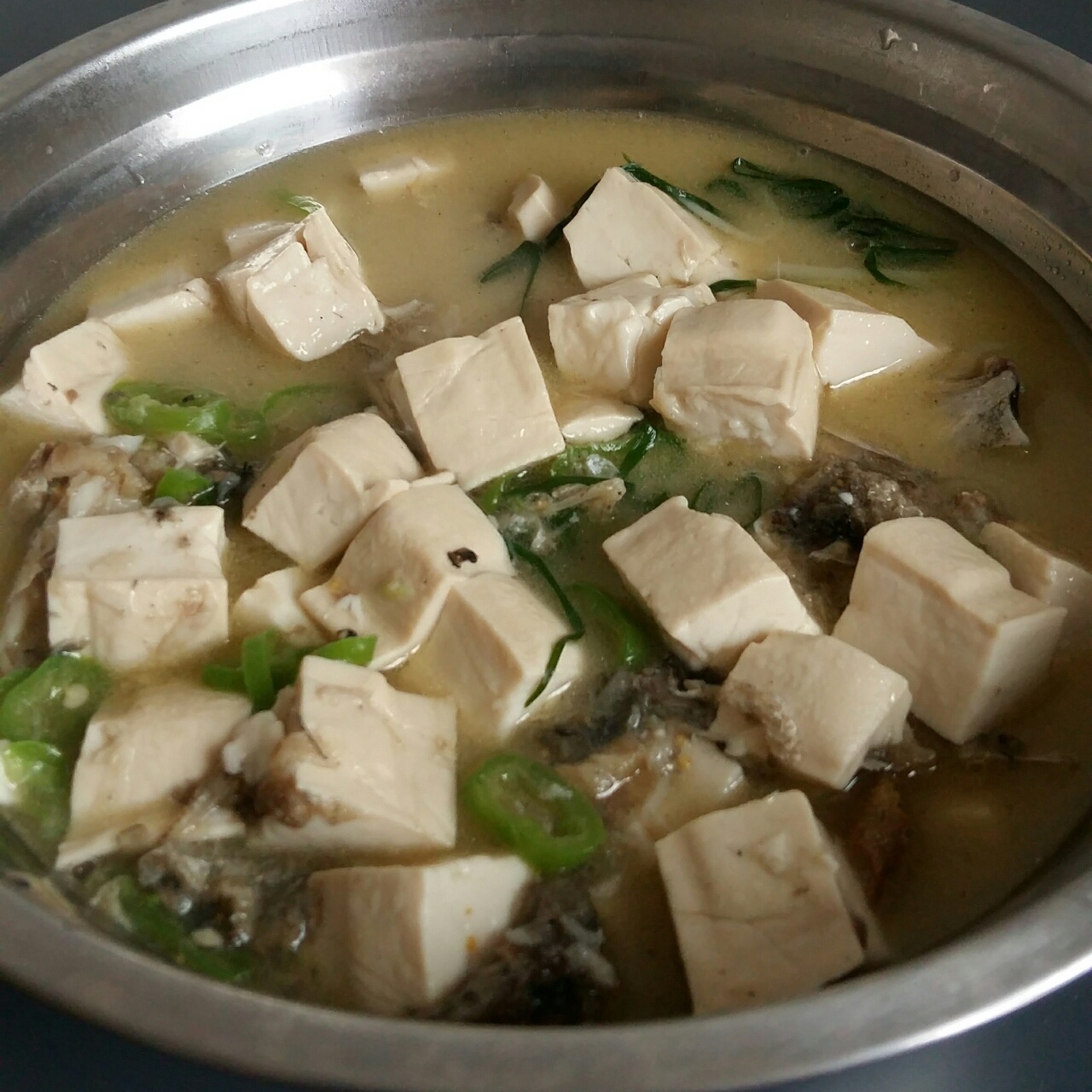 鲫鱼豆腐汤