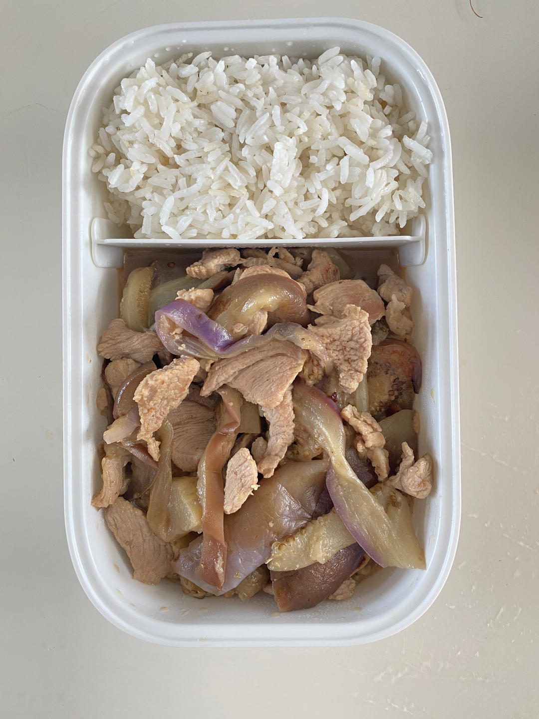我的便当类-排骨闷饭