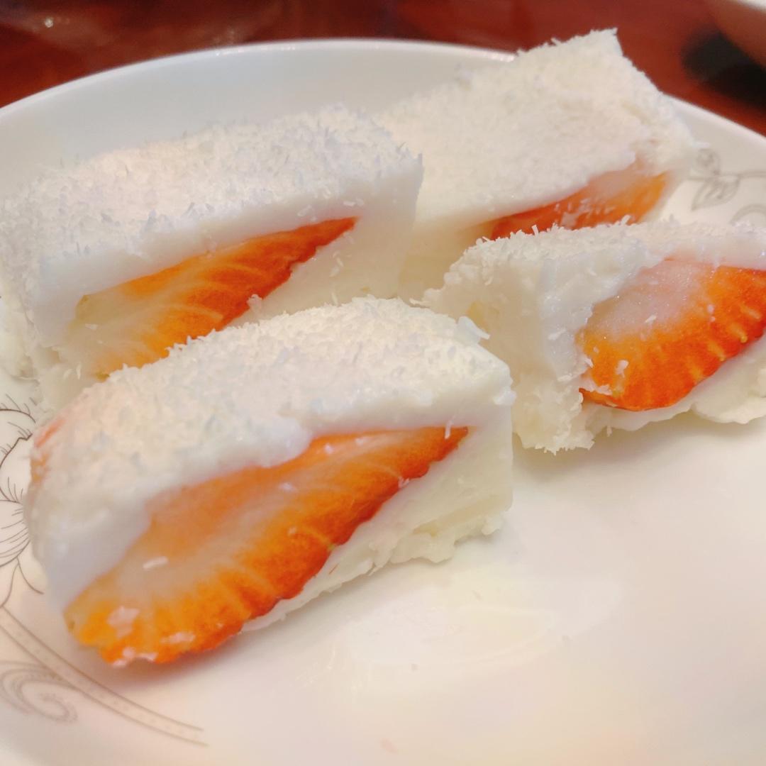 草莓牛奶小方