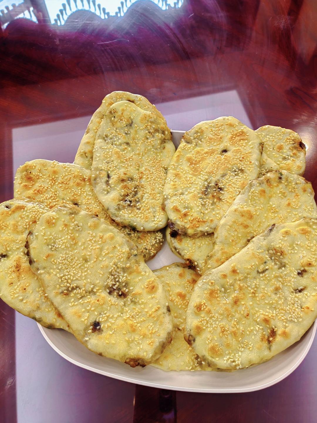 麻香酥脆的梅干菜饼