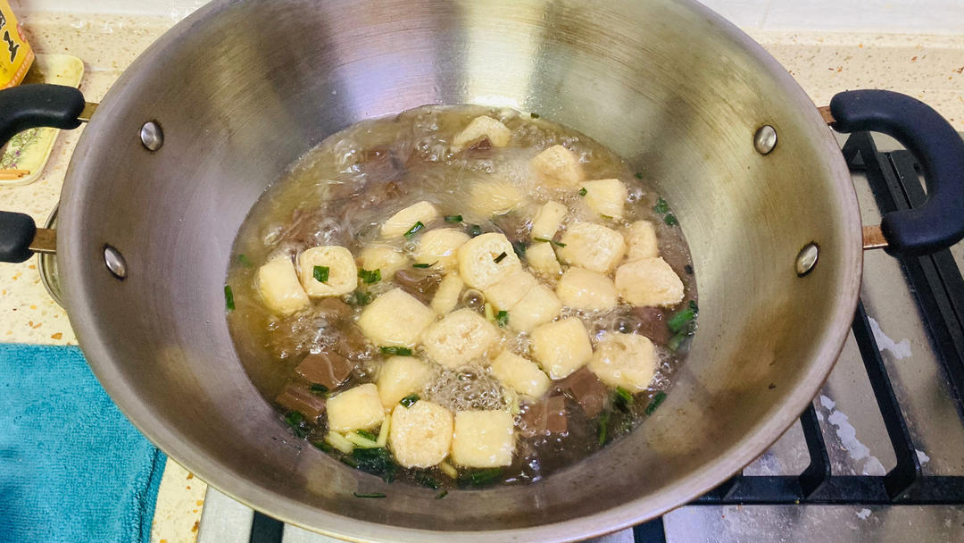 补铁鸭血粉丝汤