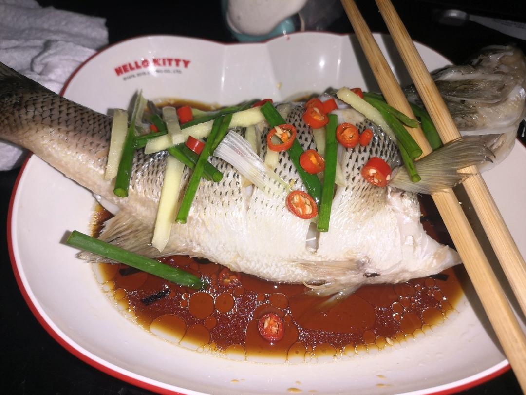 清蒸鲈鱼，三步搞定！