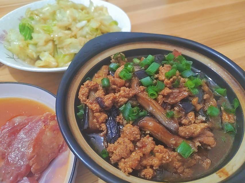 开胃下饭菜！巨简单的家常鱼香茄子煲