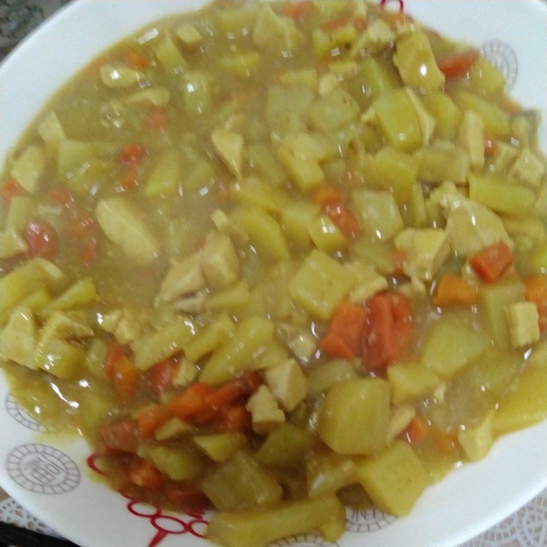 咖喱鸡肉饭