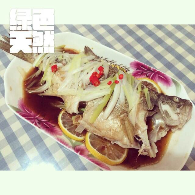 清蒸鲈鱼