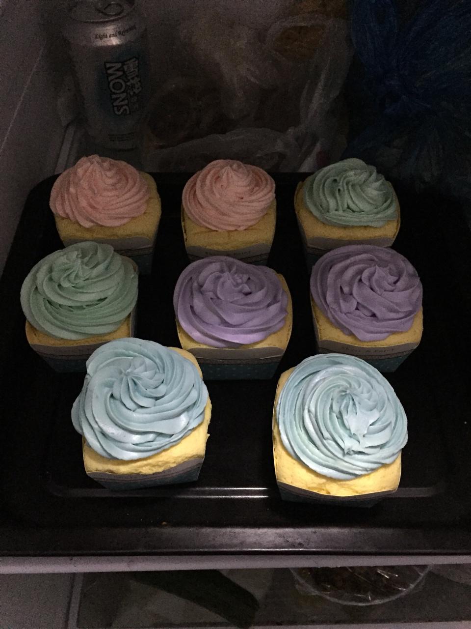 裱花嘴挤花大全：各式各样的 Cupcake纸杯蛋糕挤法