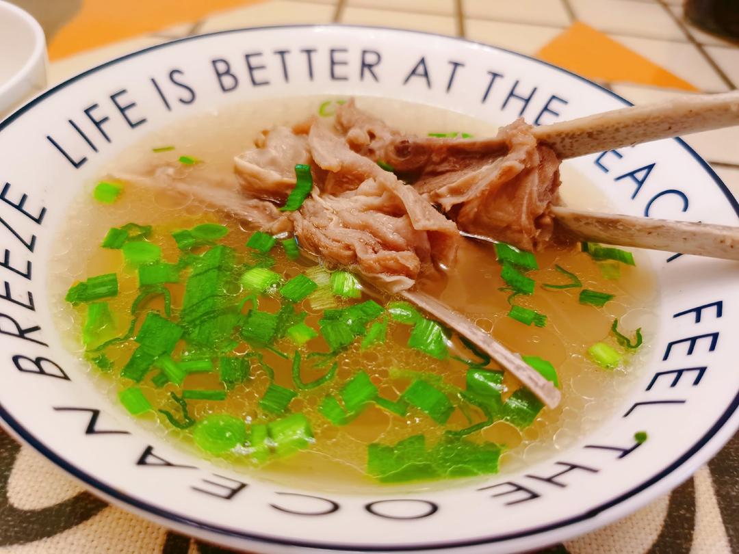 清炖羊肉汤