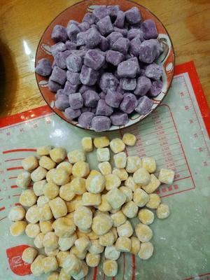 紫薯、红薯芋圆甜汤的做法 步骤1