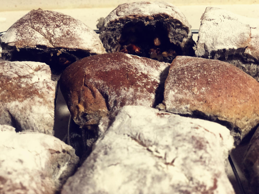 仿85度C家黑谷物核果（中种法）