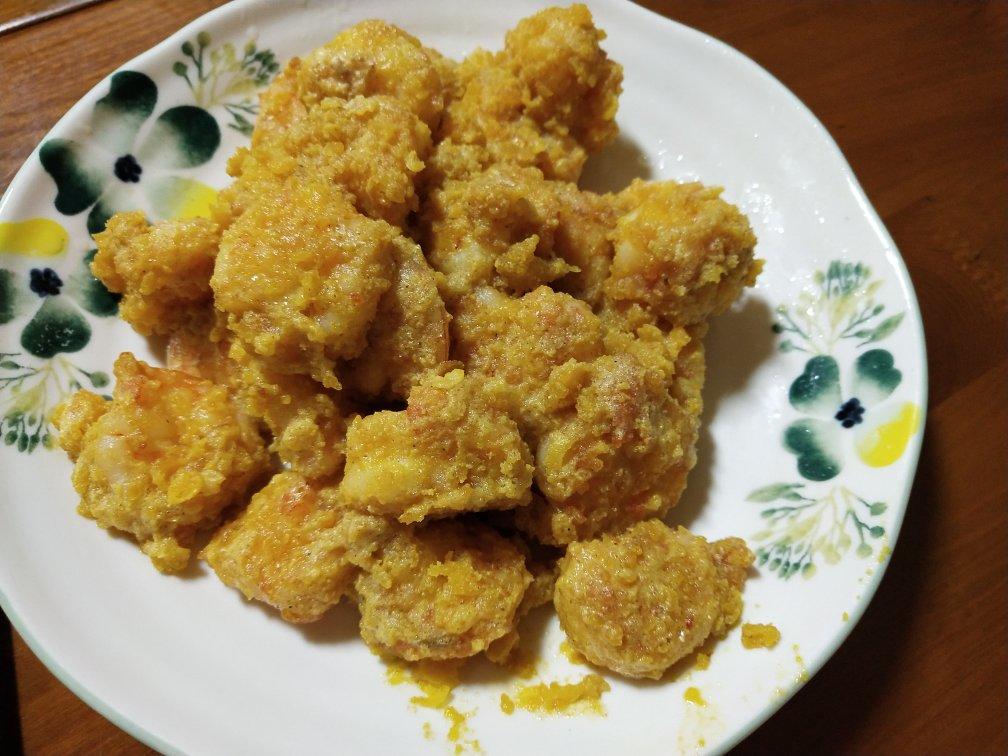蛋黄焗虾球