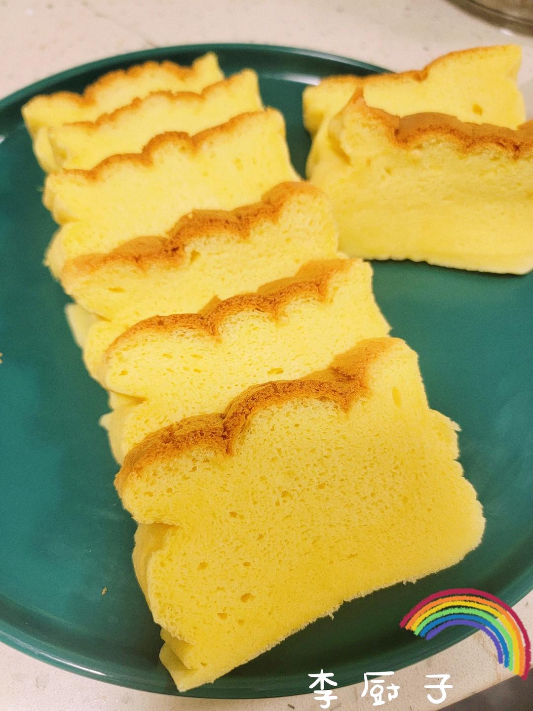 堪比柯基屁股
爆浆芝士🧀古早蛋糕