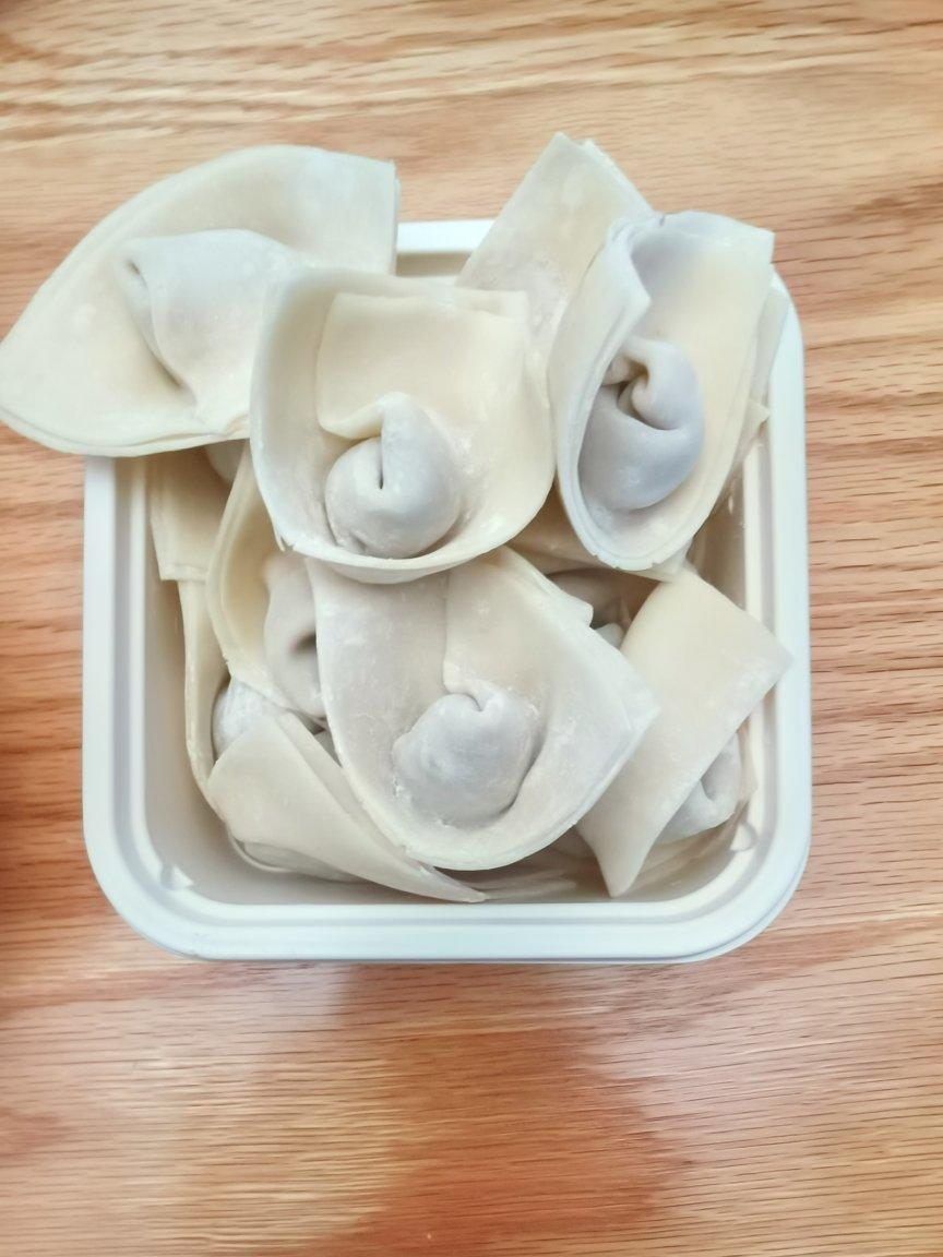 馄饨（两种包法）