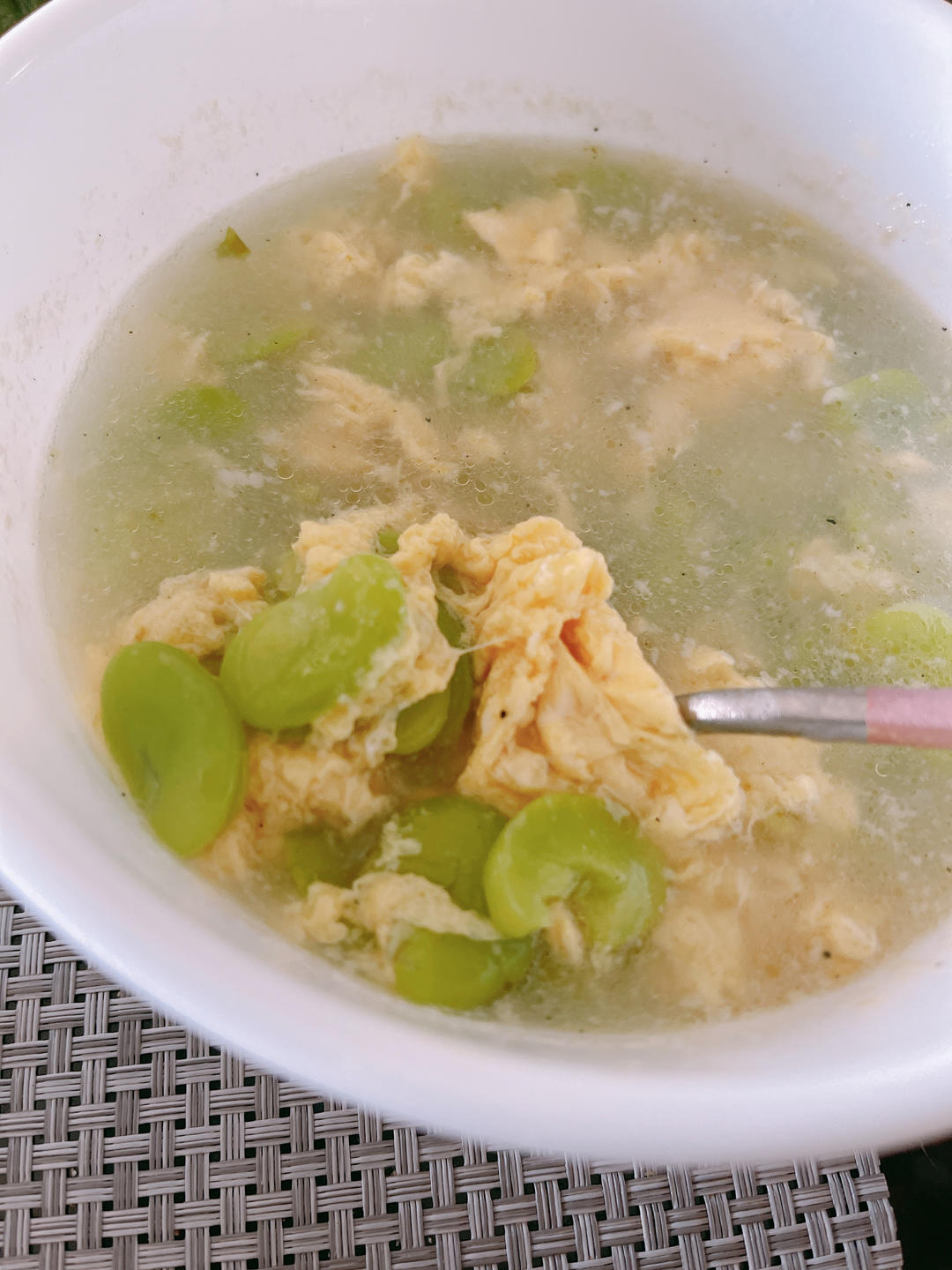 蚕豆鸡蛋汤