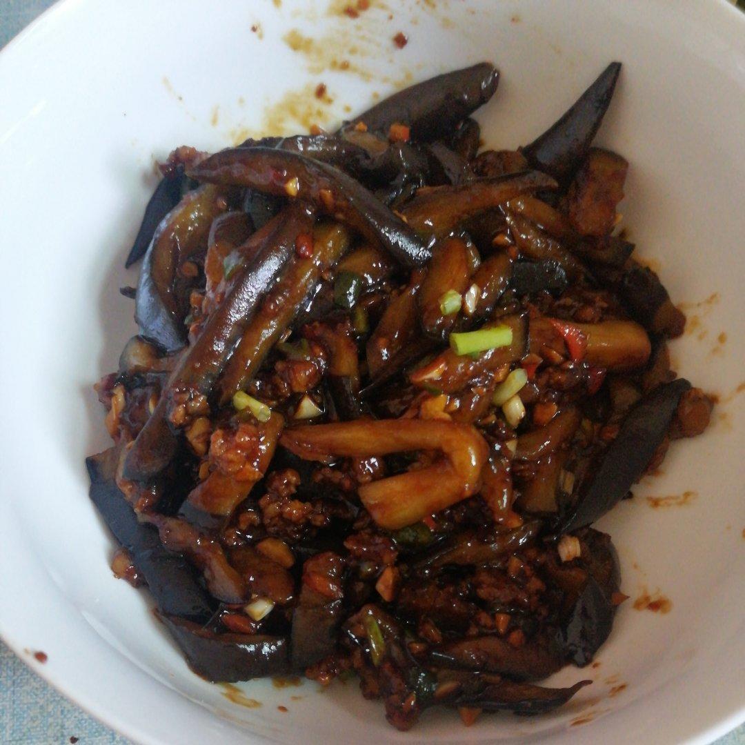 肉沫茄子（非油炸健康版）文末另附万能鱼香汁配方。