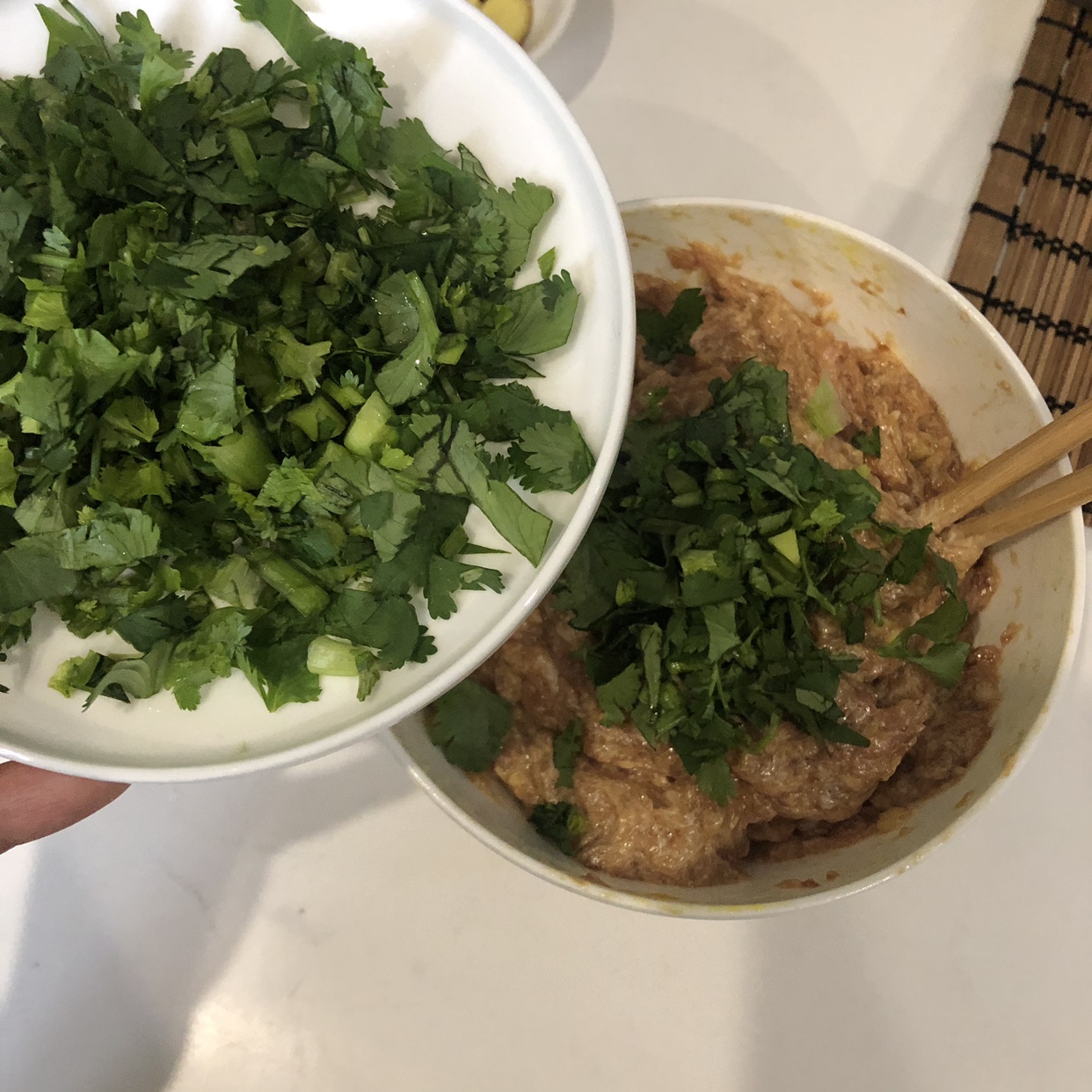 香菜丸子白菜豆腐汤的做法 步骤11