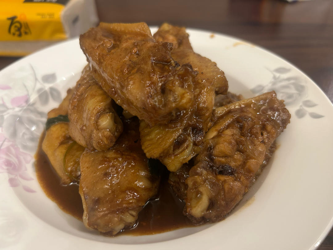 外婆教我的红烧鸡翅·连汤汁都狠好吃！！！