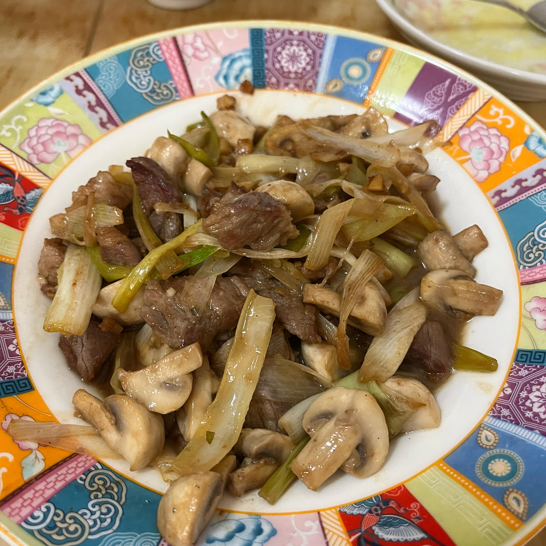 草菇炒肉