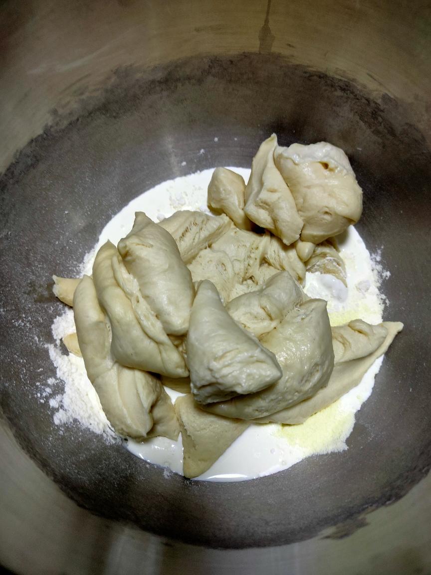 纯奶手撕吐司的做法 步骤1