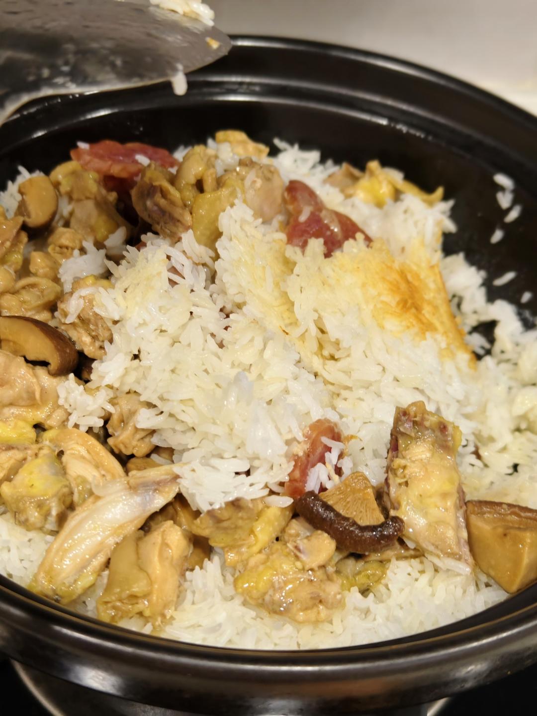 腊鸭髀煲仔饭+生炒西兰花