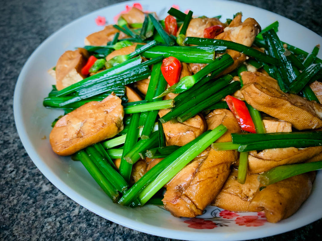五香豆腐炒韭菜花