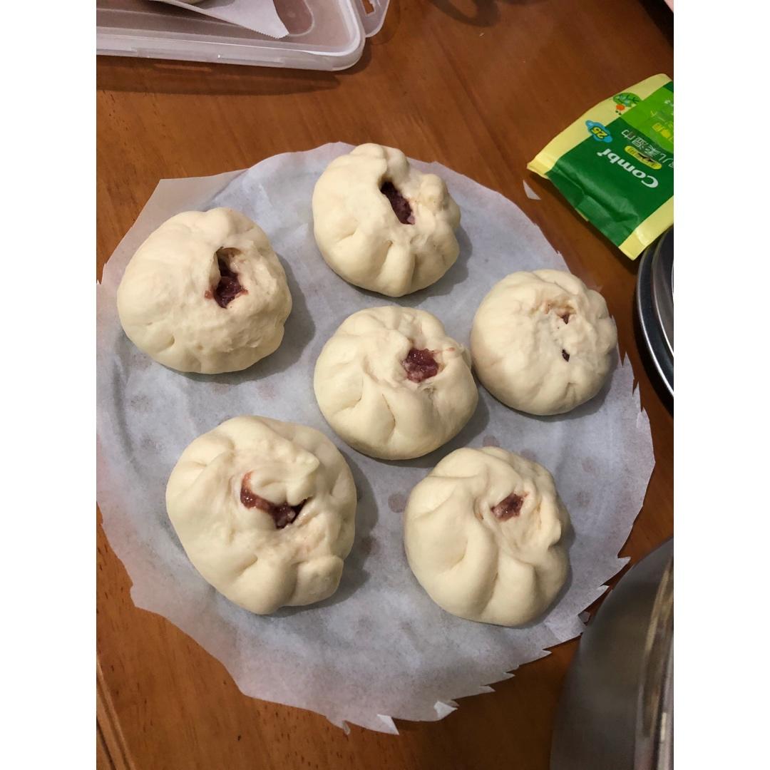 肉包子