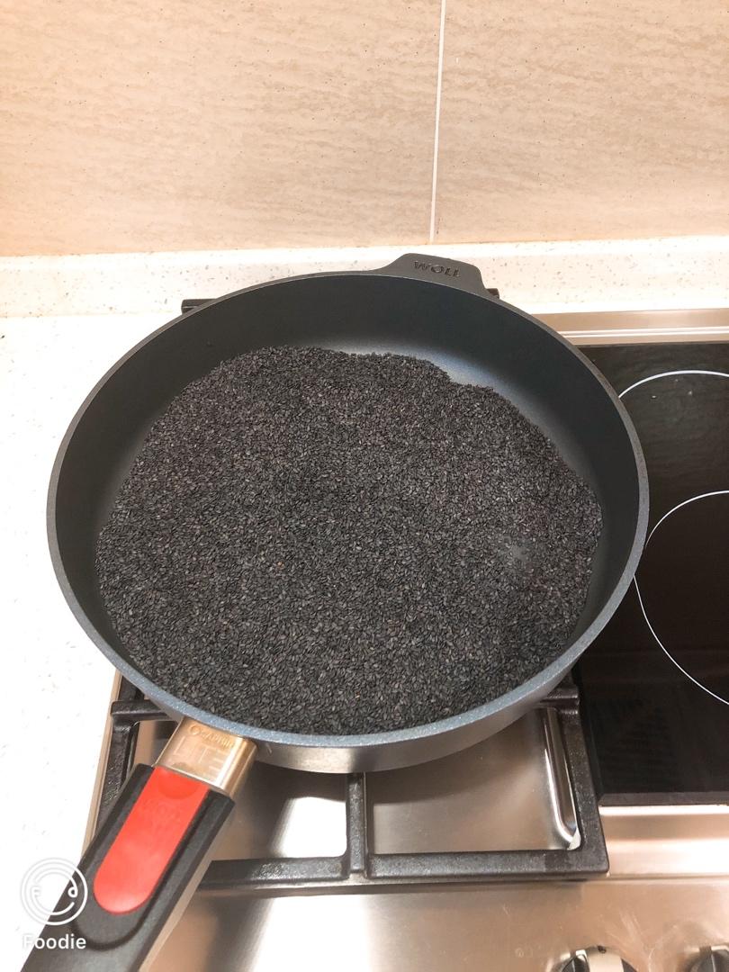干炒黑芝麻