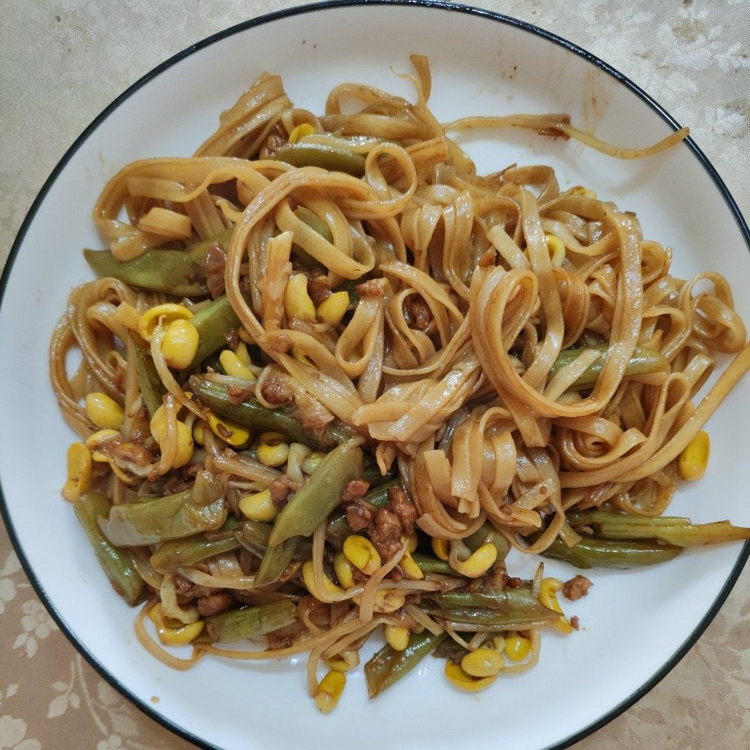 豆角焖面