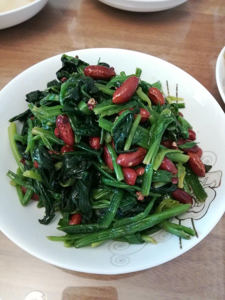 果仁菠菜