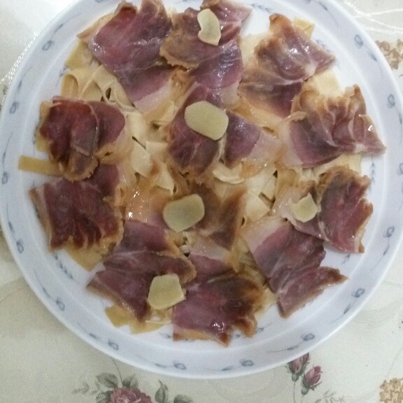 咸肉蒸百叶