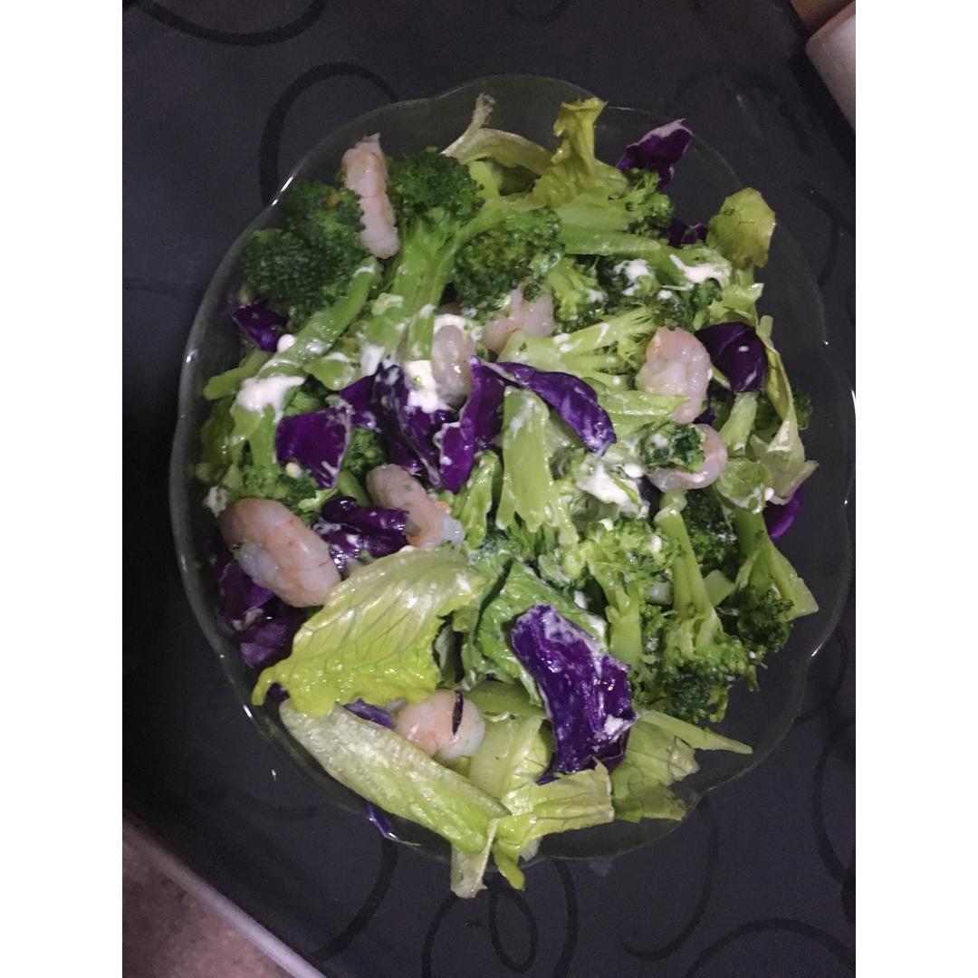 虾仁蔬菜沙拉