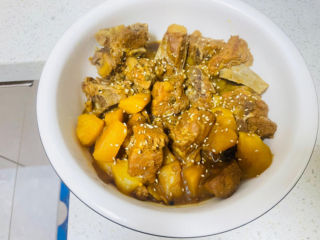 土豆炖排骨