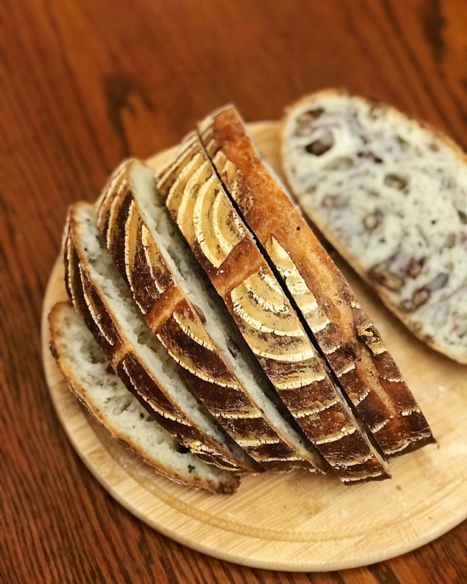 【Tartine Bread】天然酵种黑芝麻欧包