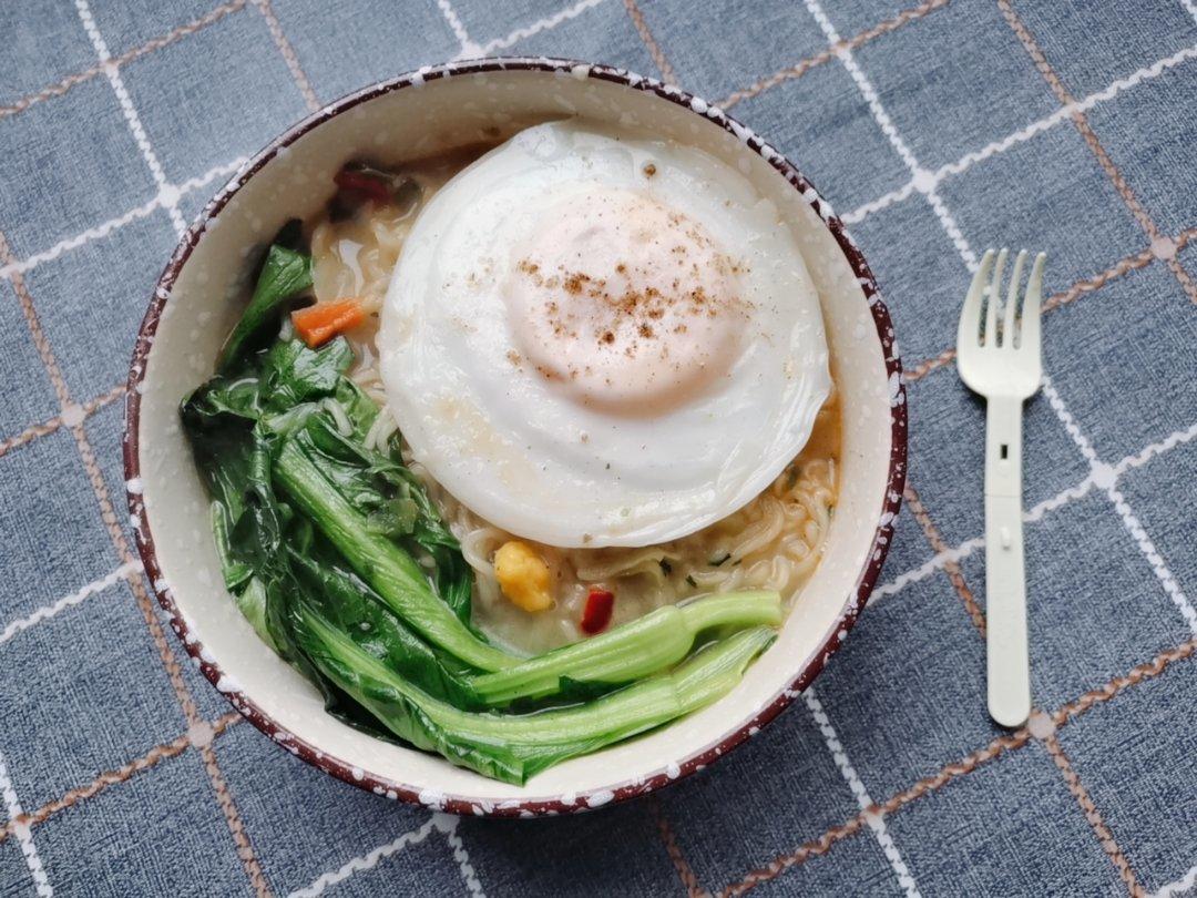 路边摊风味炒方便面