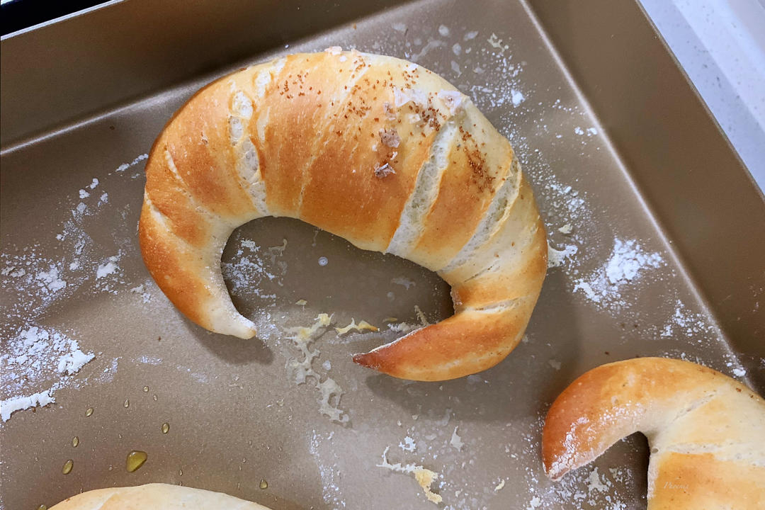 【天然酵种】风味小牛角盐面包