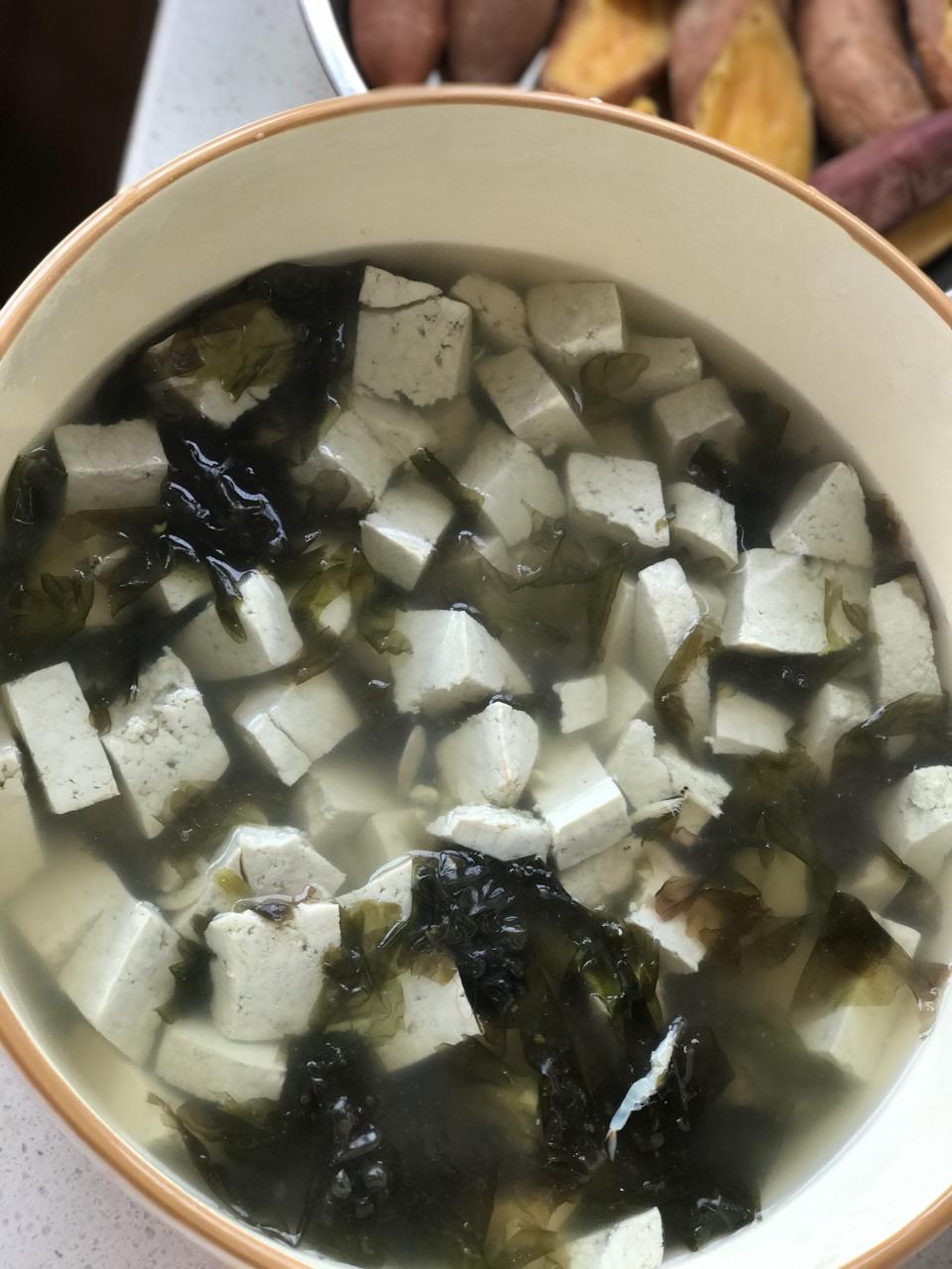 紫菜豆腐汤