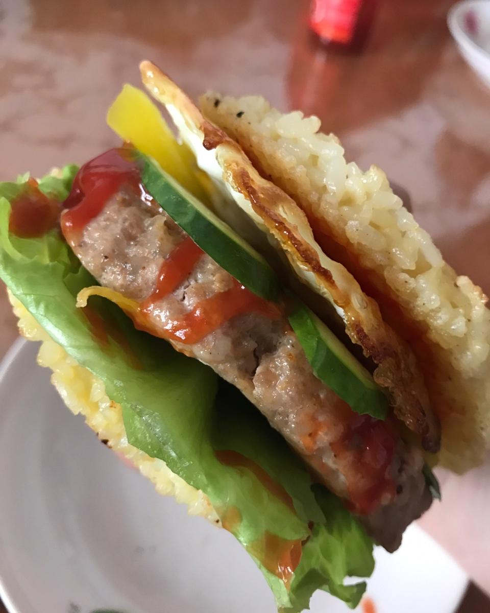 摩飞多功能锅菜谱系列之黄金猪柳蛋米汉堡