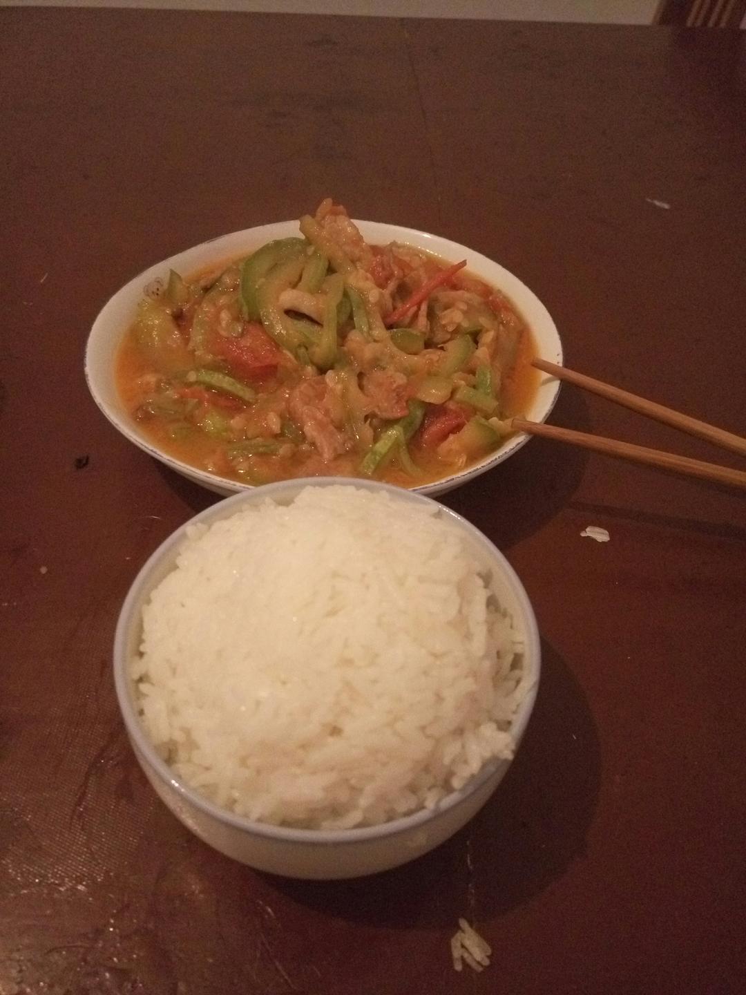 番茄西葫芦炒肉的做法