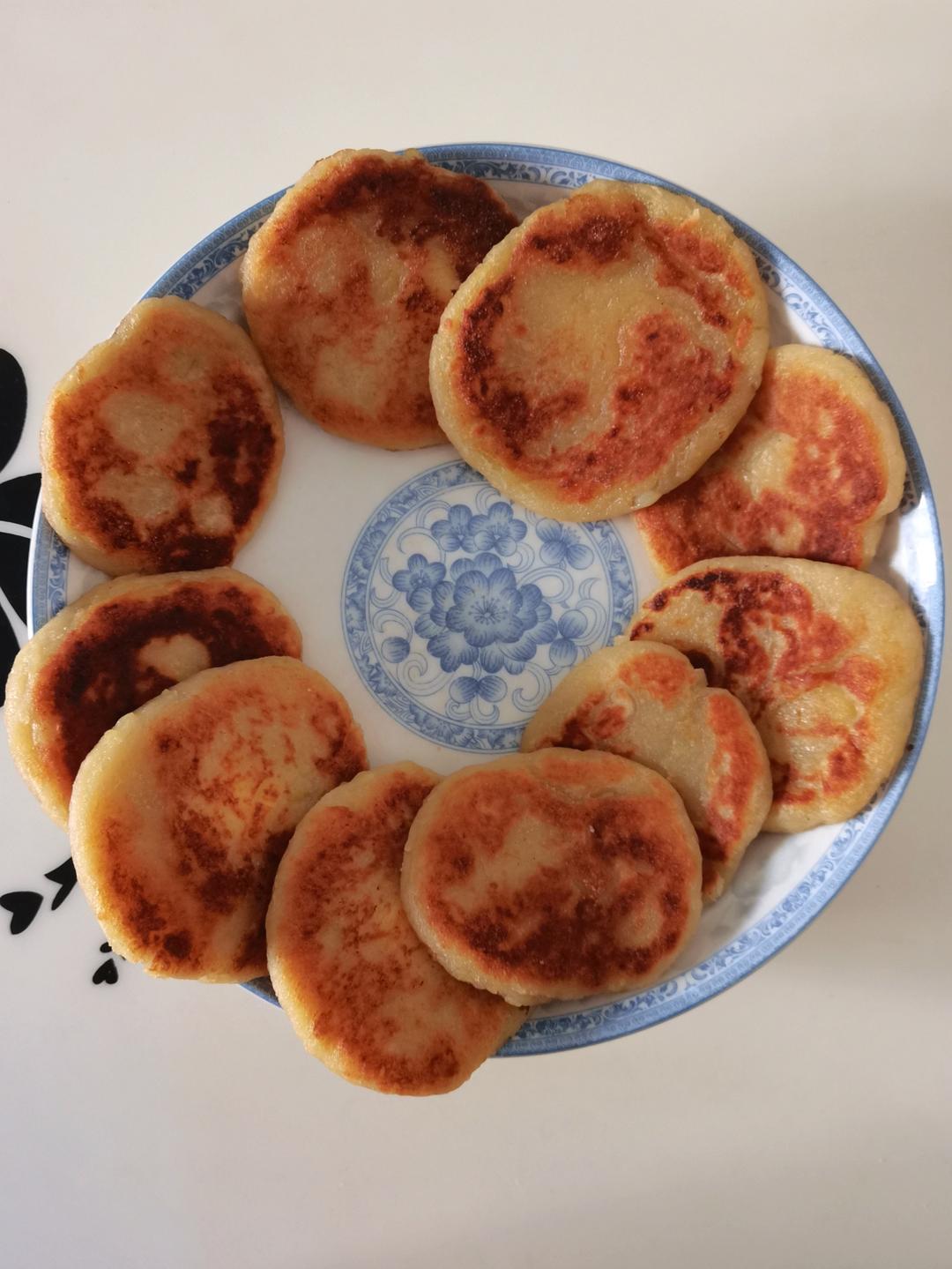连吃三天吃不腻的芝士土豆饼，还会拉丝哦～