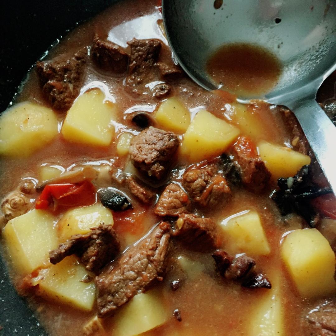 红烧牛肉土豆 （独家秘制）