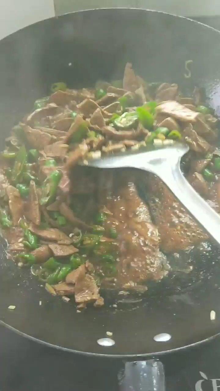 爆炒猪肝