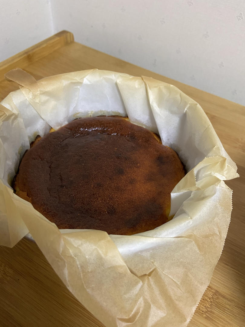 巴斯克式烤芝士蛋糕[超简单][搬运]