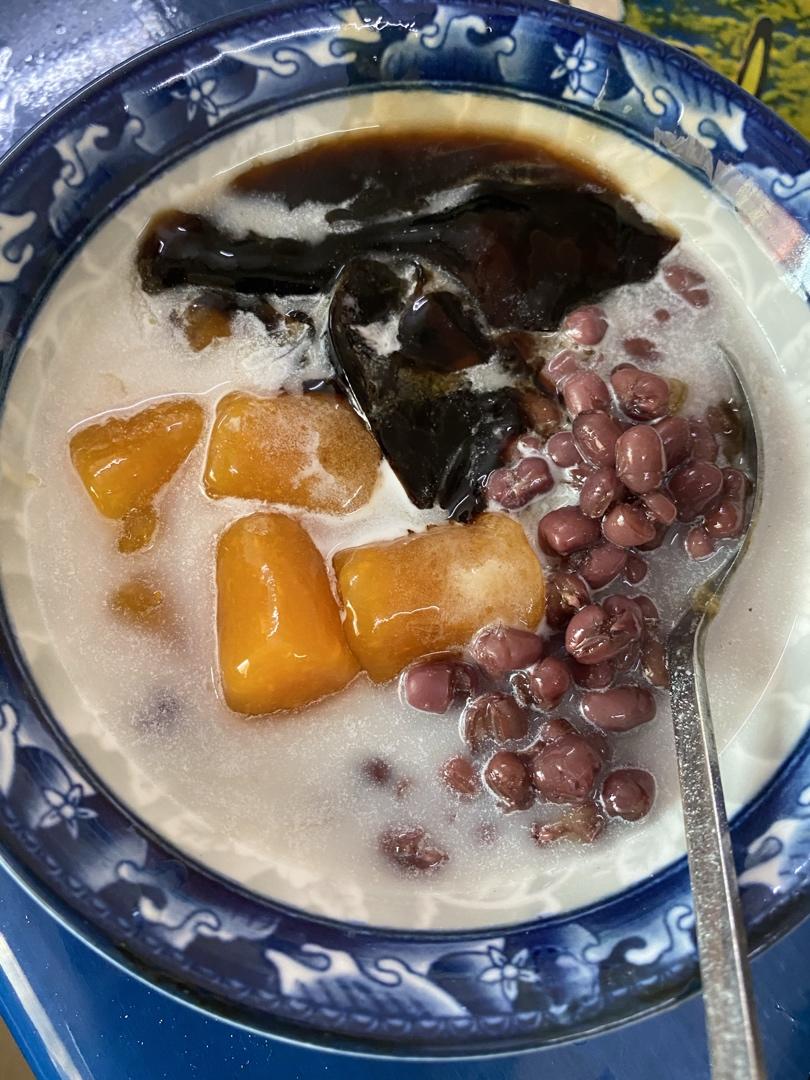 鲜芋仙 芋圆红豆奶茶烧仙草