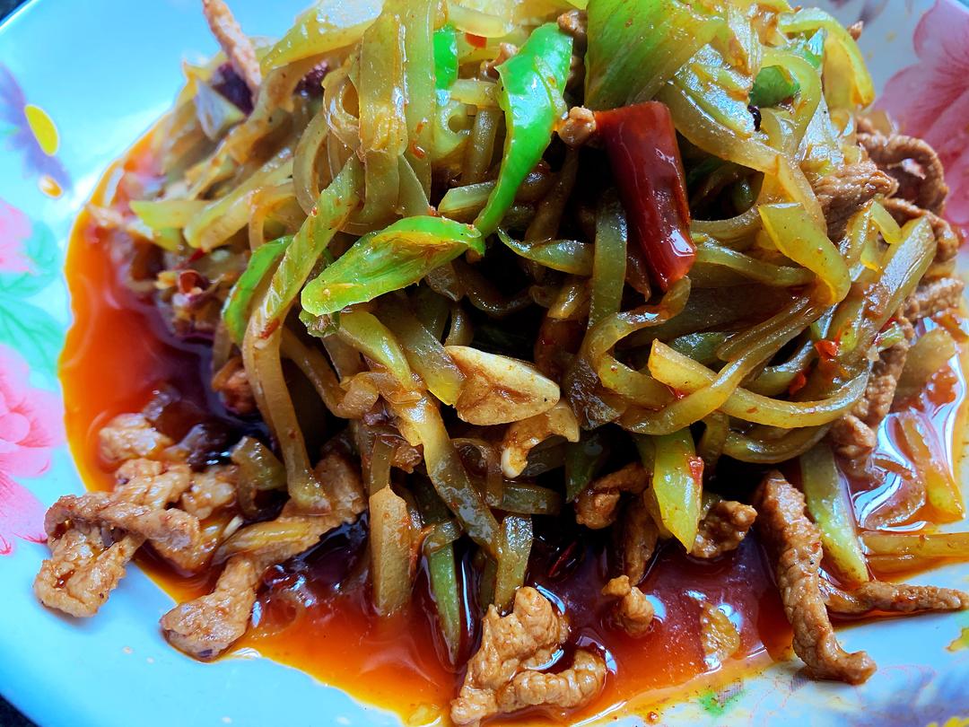 莴笋炒肉丝