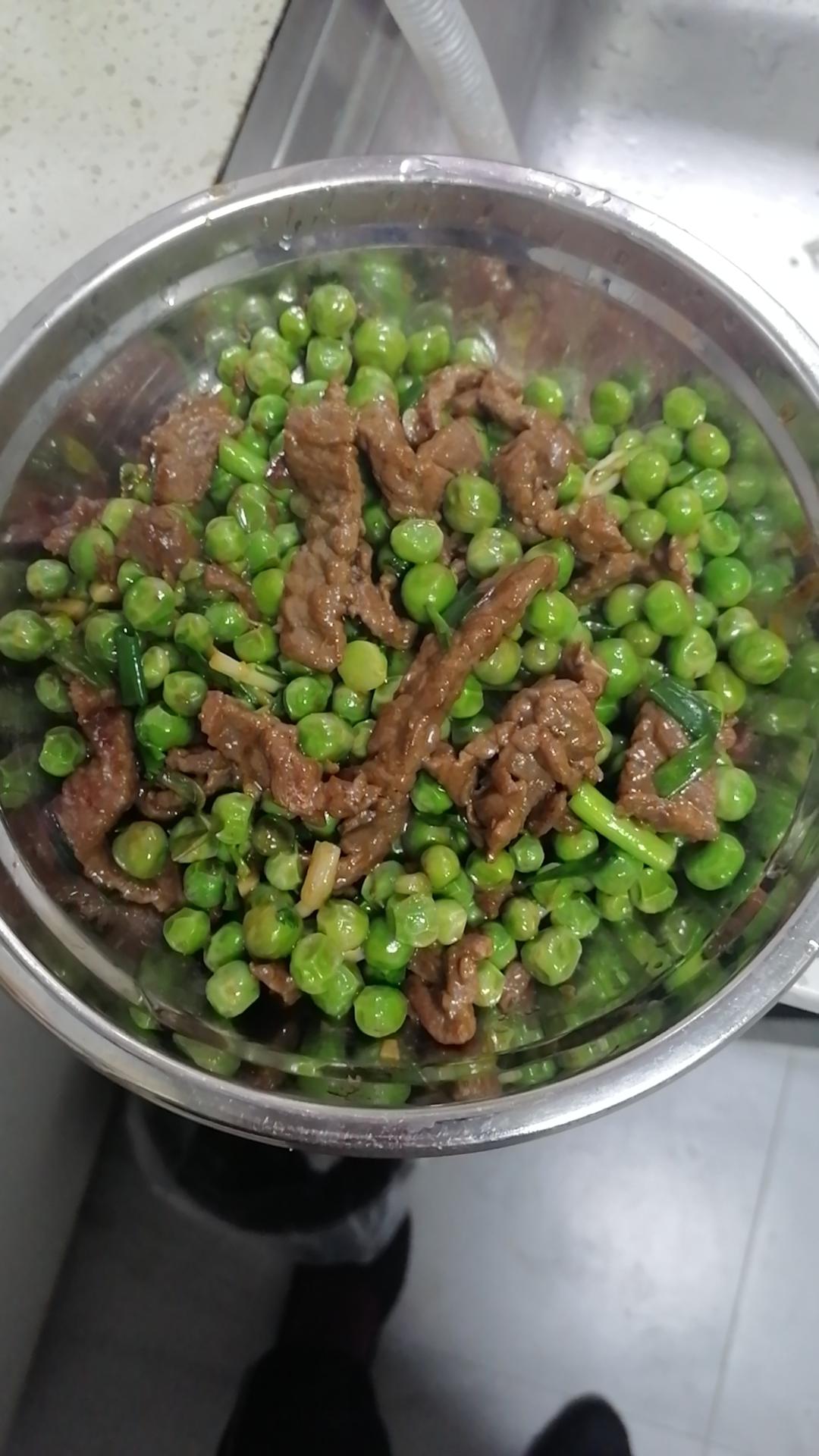 牛肉这样做，简直就是入口即化的感觉，嫩炒牛肉