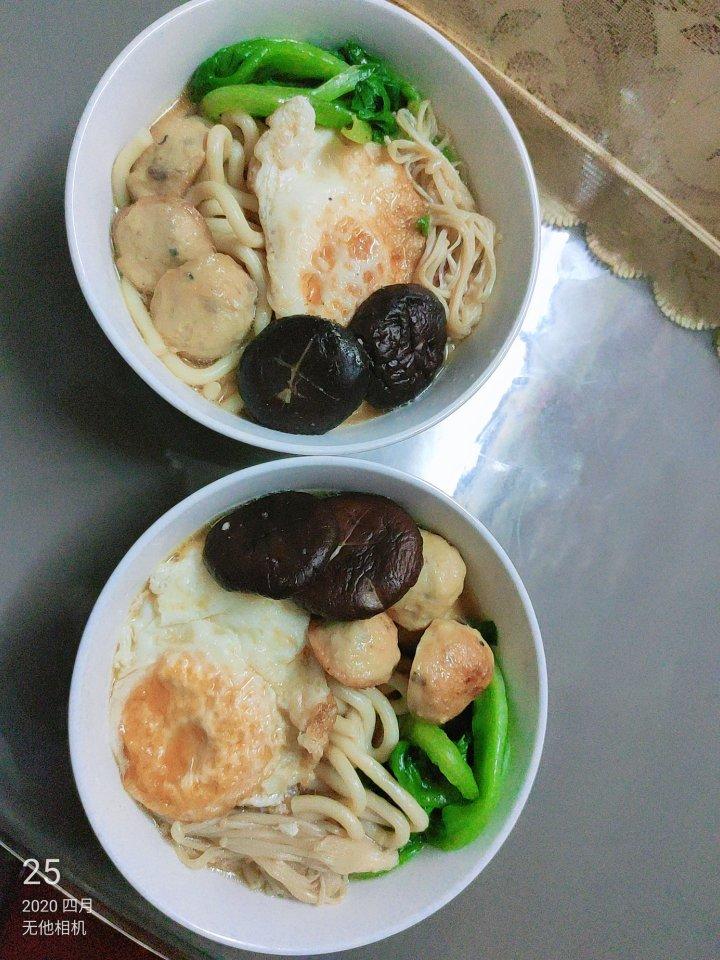 清汤丸子乌冬面