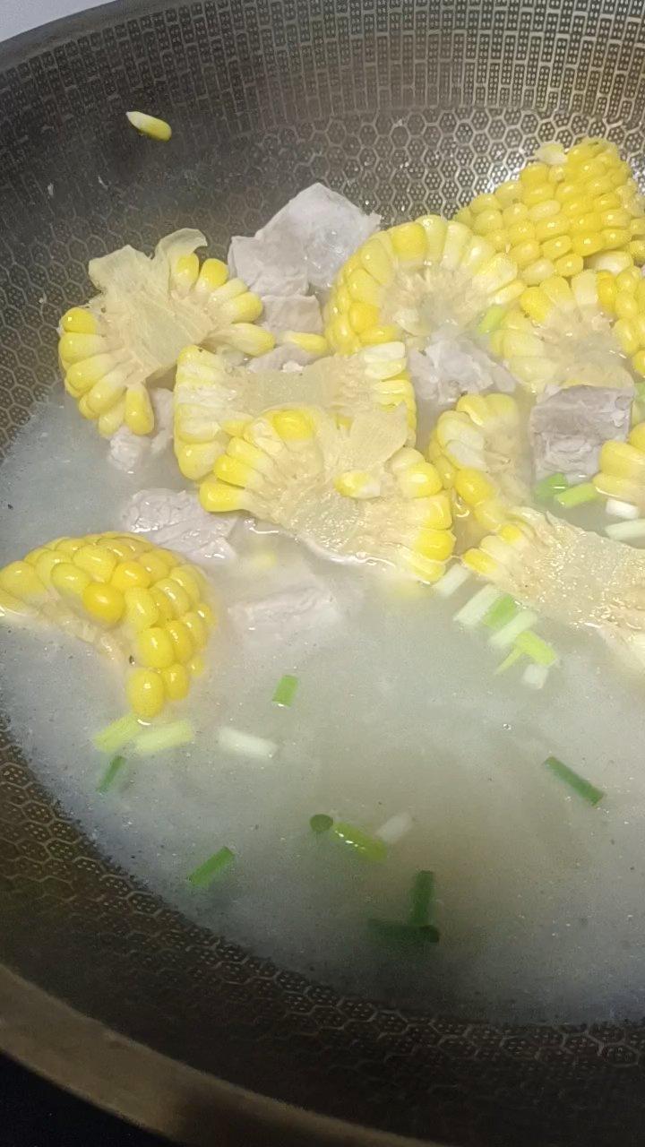玉米排骨汤