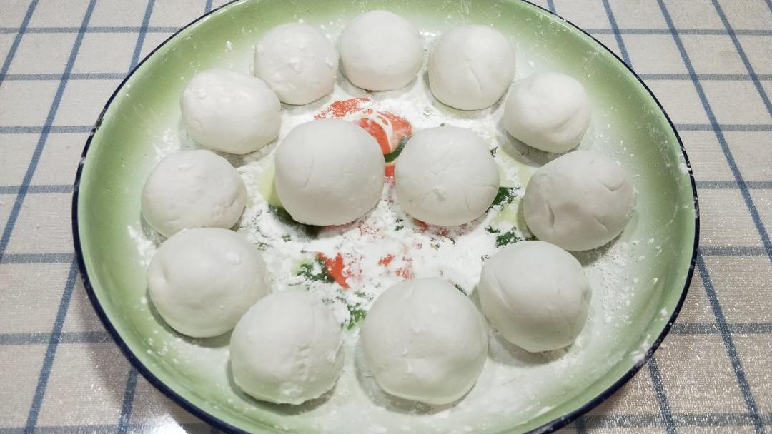 【视频】黑芝麻豆面汤圆（自制流沙黑芝麻馅）～云南小吃