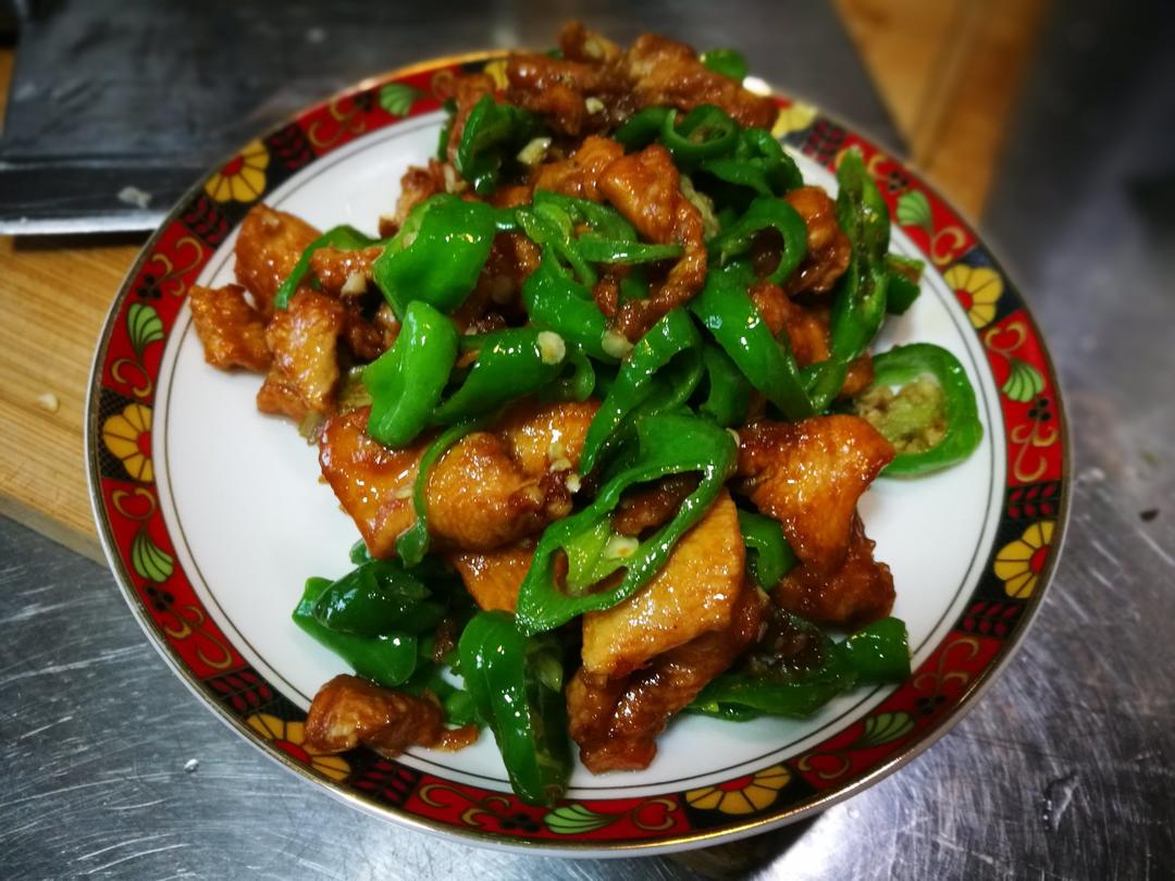 青椒炒鸡腿肉（大厨级别）